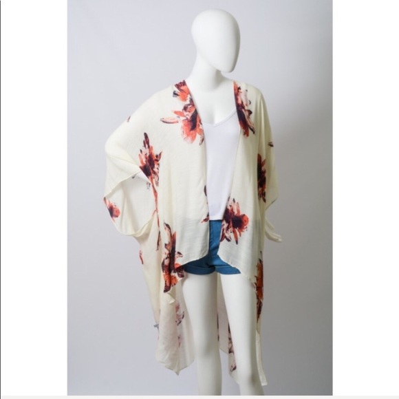 💜LAST ONE💜 Kimono - Picture 2 of 3